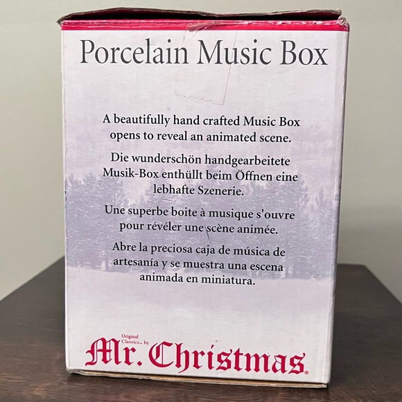 Mr. Christmas Santa in Chimney Porcelain Wind-Up Music Box Animated Scene Sankyo - Picture 7 of 12